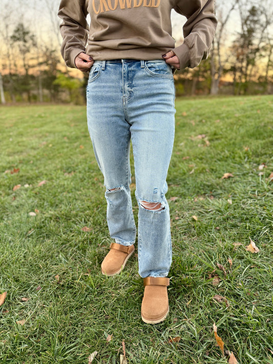 Distressed Crop Straight Jeans